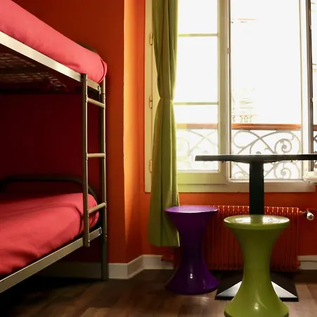 Woodstock Montmartre By Hiphophostels-3